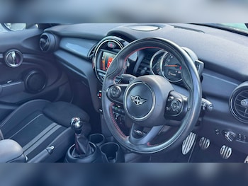 Used MINI Hatch 2020 for sale - 76789257: Photo