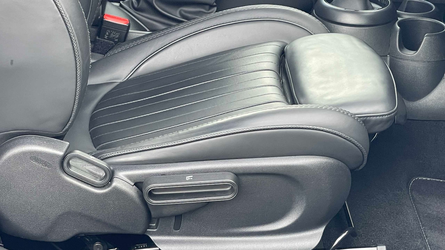 Used MINI Hatch 2022 for sale - 76488017: Photo 23