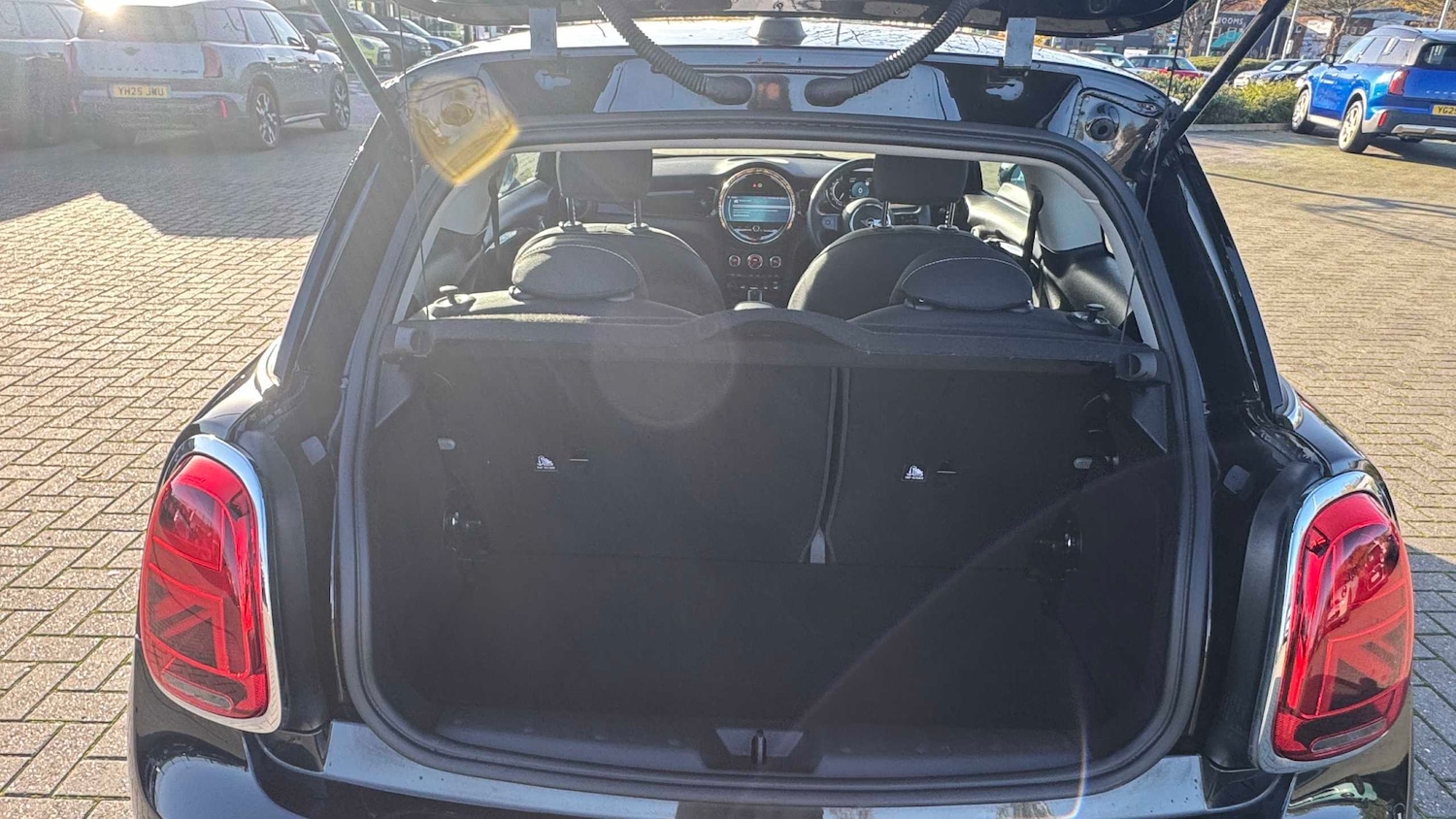 Used MINI Hatch 2023 for sale - 76610598: Photo 12