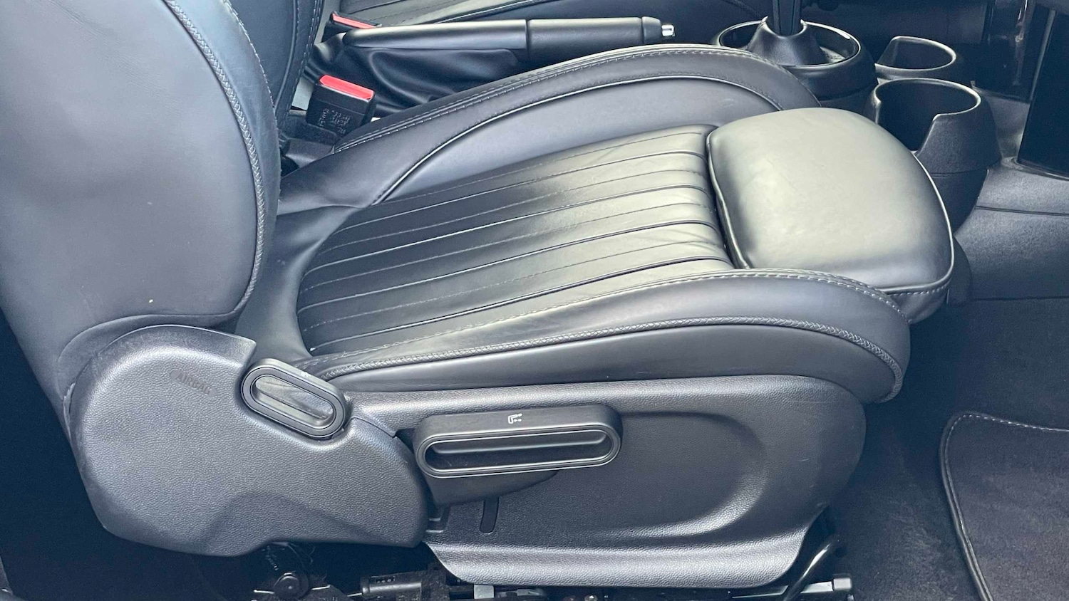 Used MINI Hatch 2023 for sale - 76390637: Photo 22