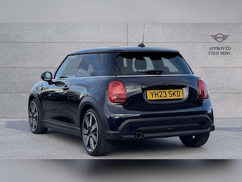 Used MINI Hatch 2023 for sale - 76390637: Photo