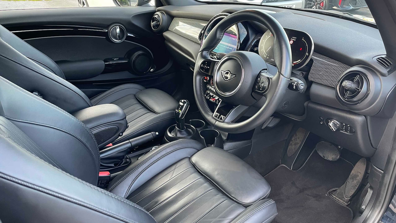 Used MINI Hatch 2023 for sale - 76390637: Photo 4