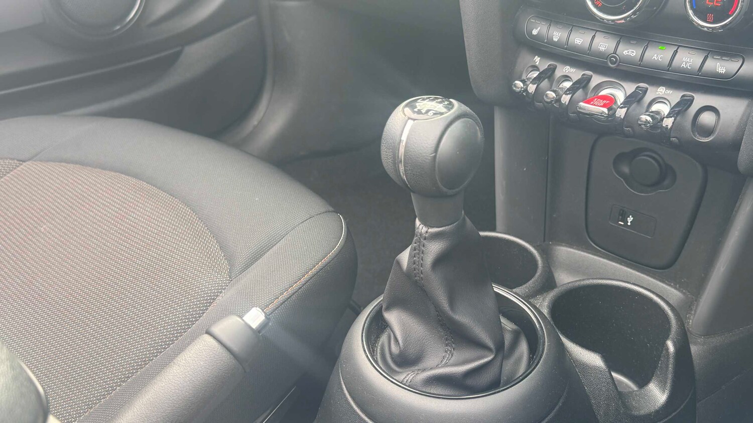 Used MINI Convertible 2019 for sale - 78010373: Photo 10