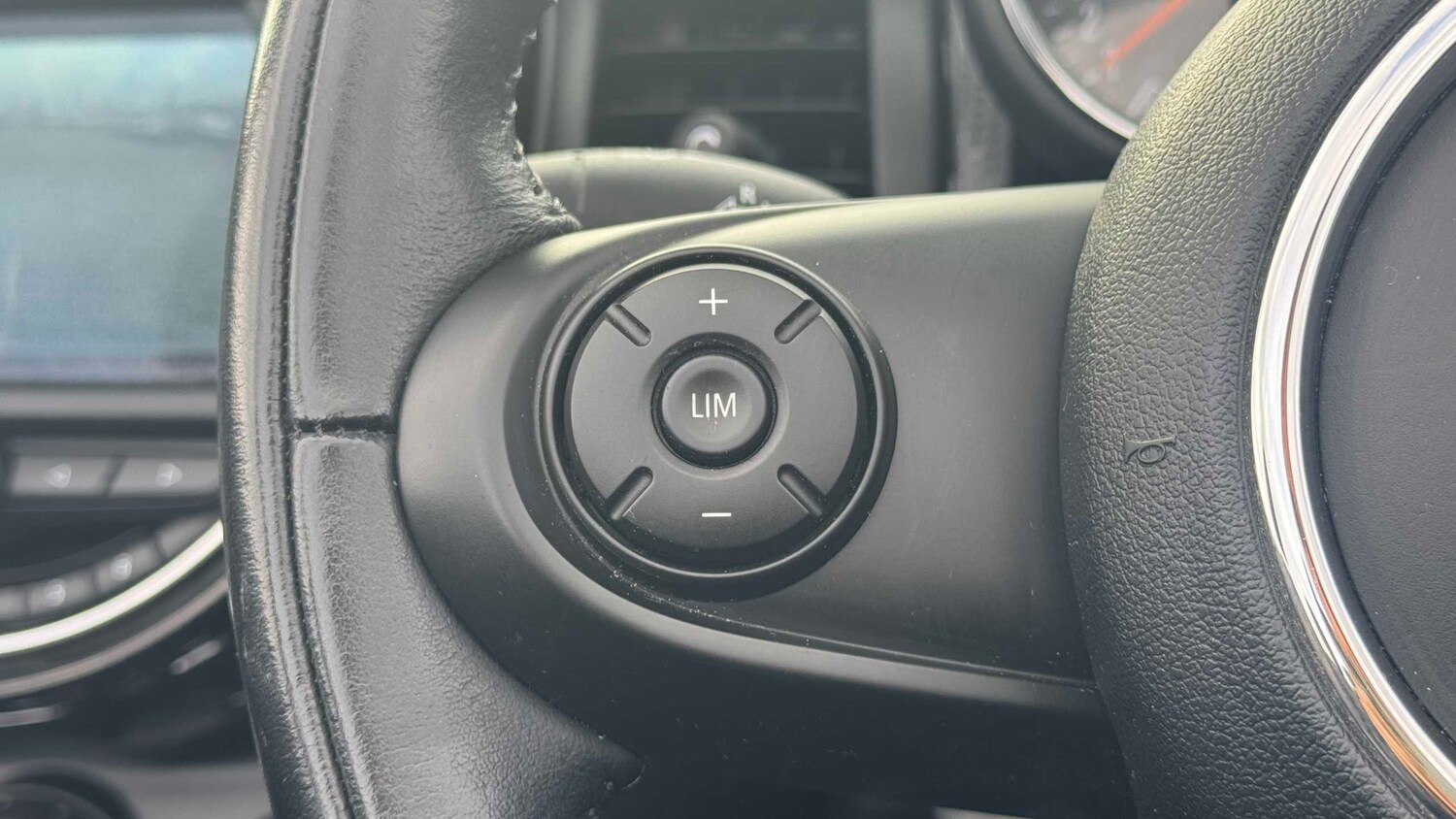 Used MINI Convertible 2019 for sale - 78010373: Photo 17