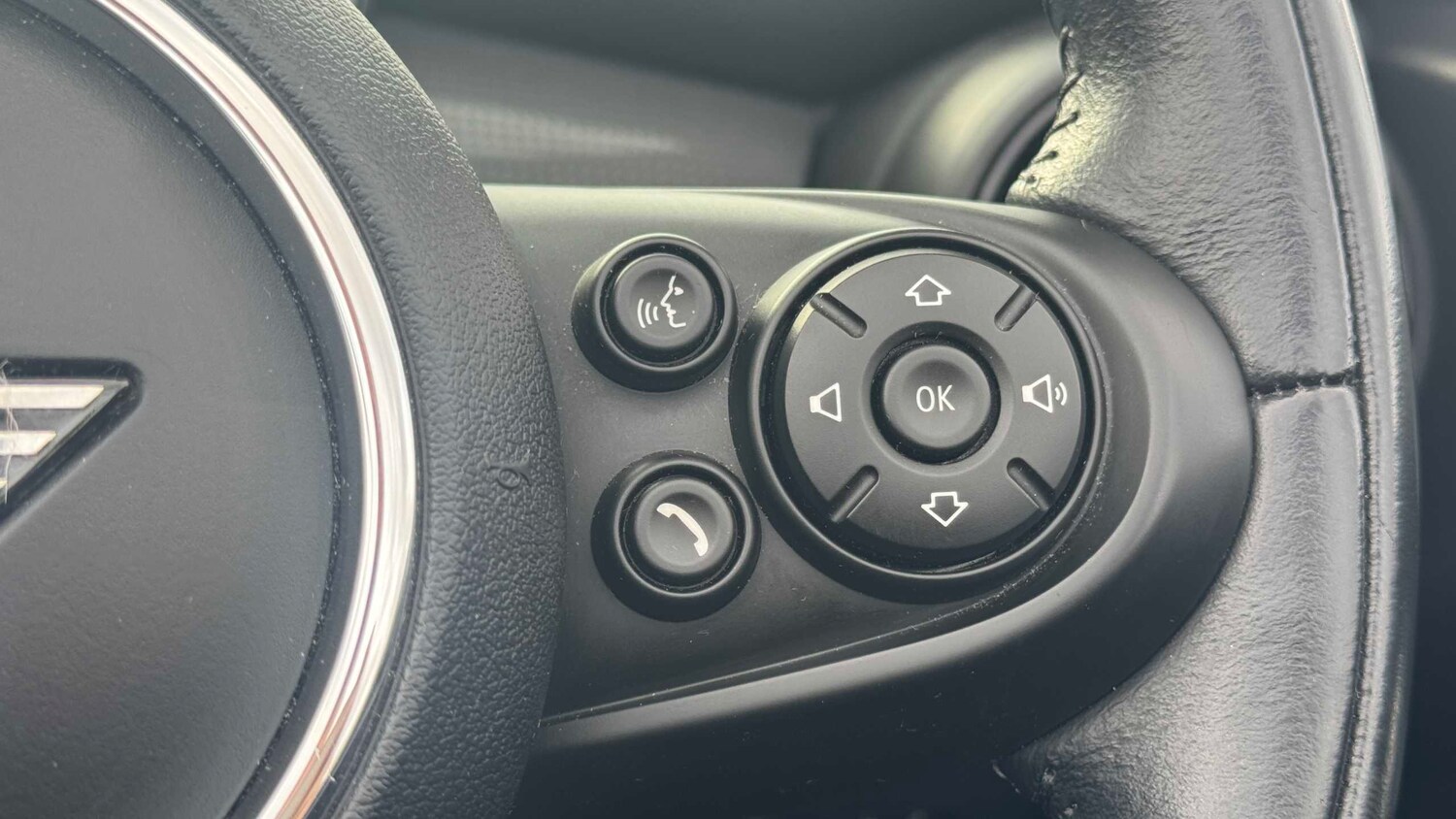 Used MINI Convertible 2019 for sale - 78010373: Photo 18