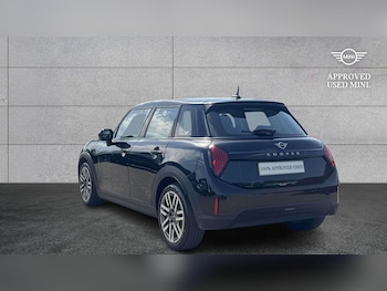 Used MINI Cooper 2024 for sale - 79096003: Photo