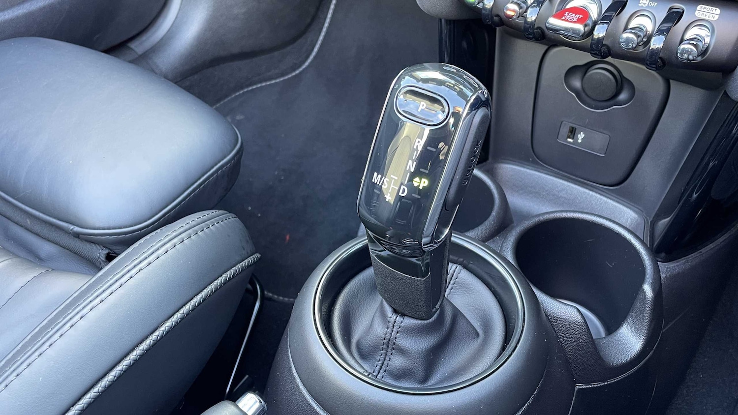 Used MINI Convertible 2021 for sale - 76373789: Photo 10