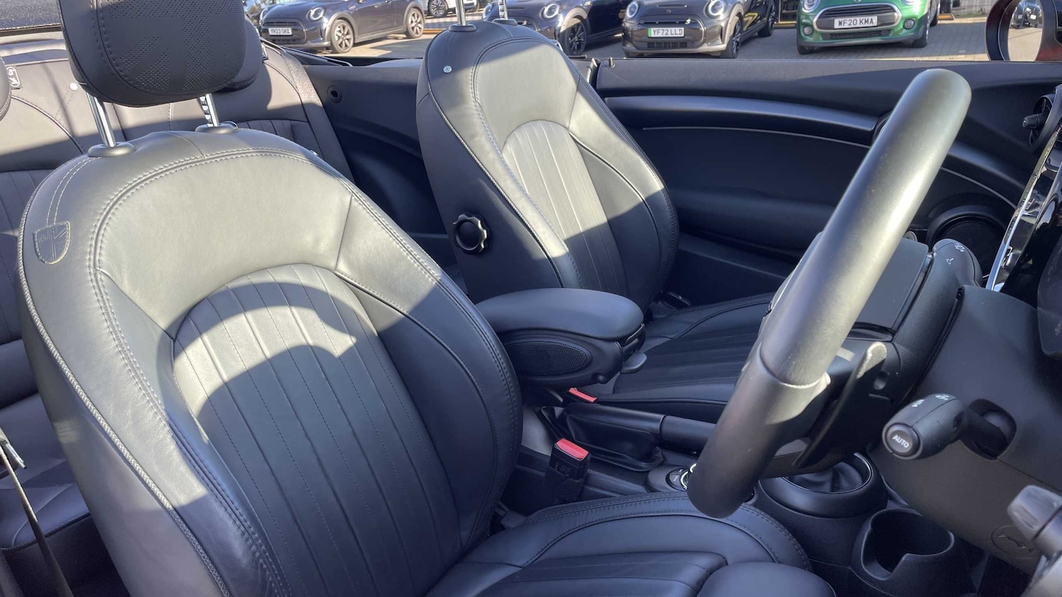 Used MINI Convertible 2021 for sale - 76373789: Photo 11