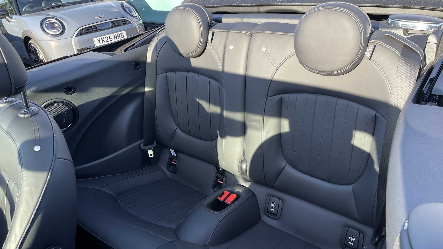 Used MINI Convertible 2021 for sale - 76373789: Photo 12