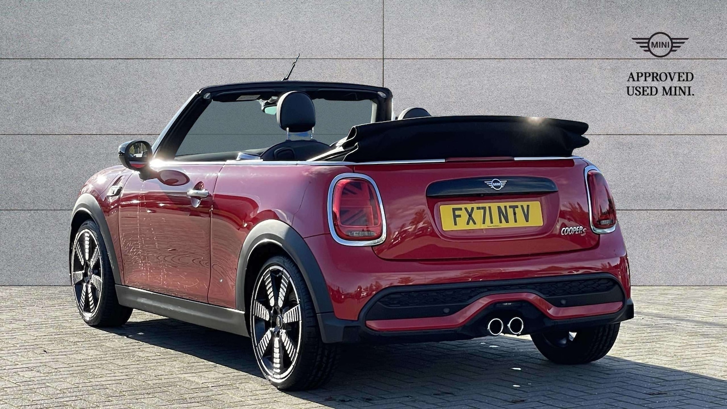 Used MINI Convertible 2021 for sale - 76373789: Photo 2