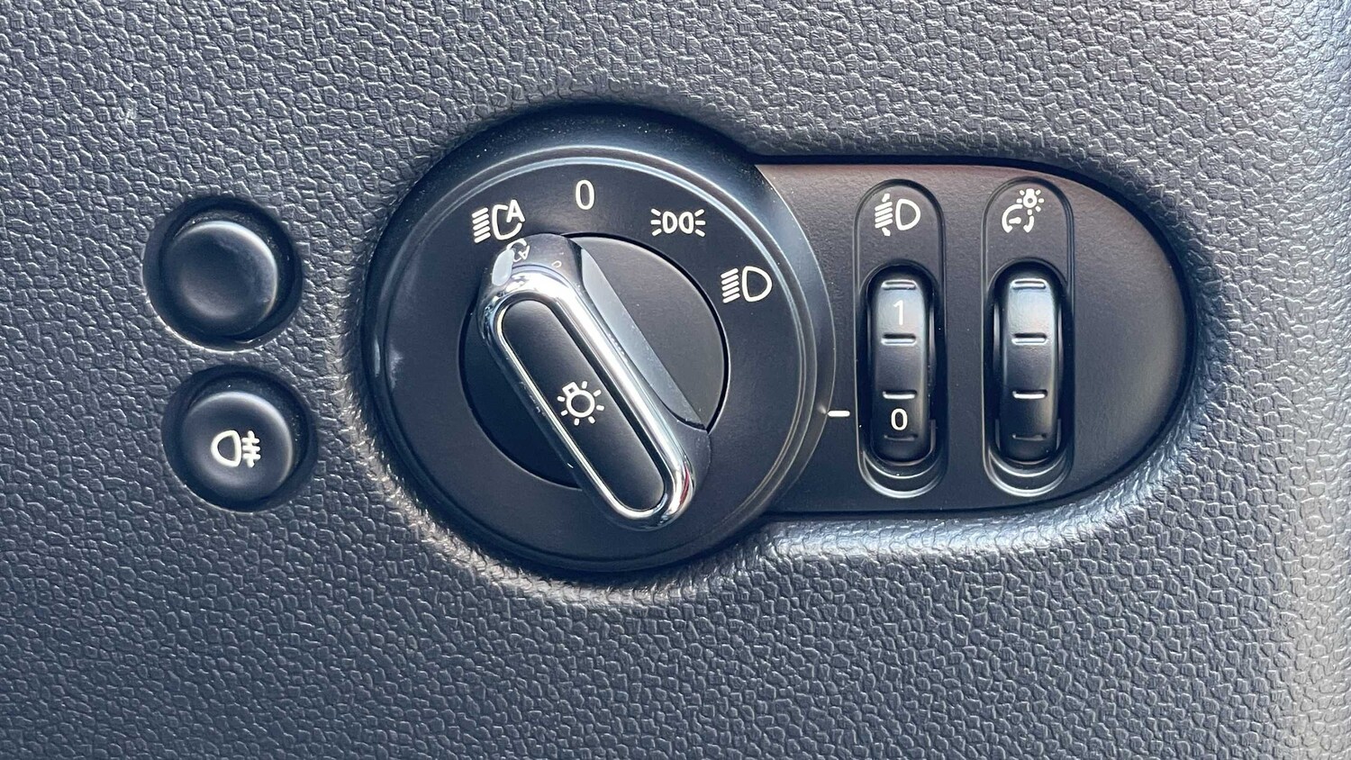 Used MINI Convertible 2021 for sale - 76373789: Photo 23