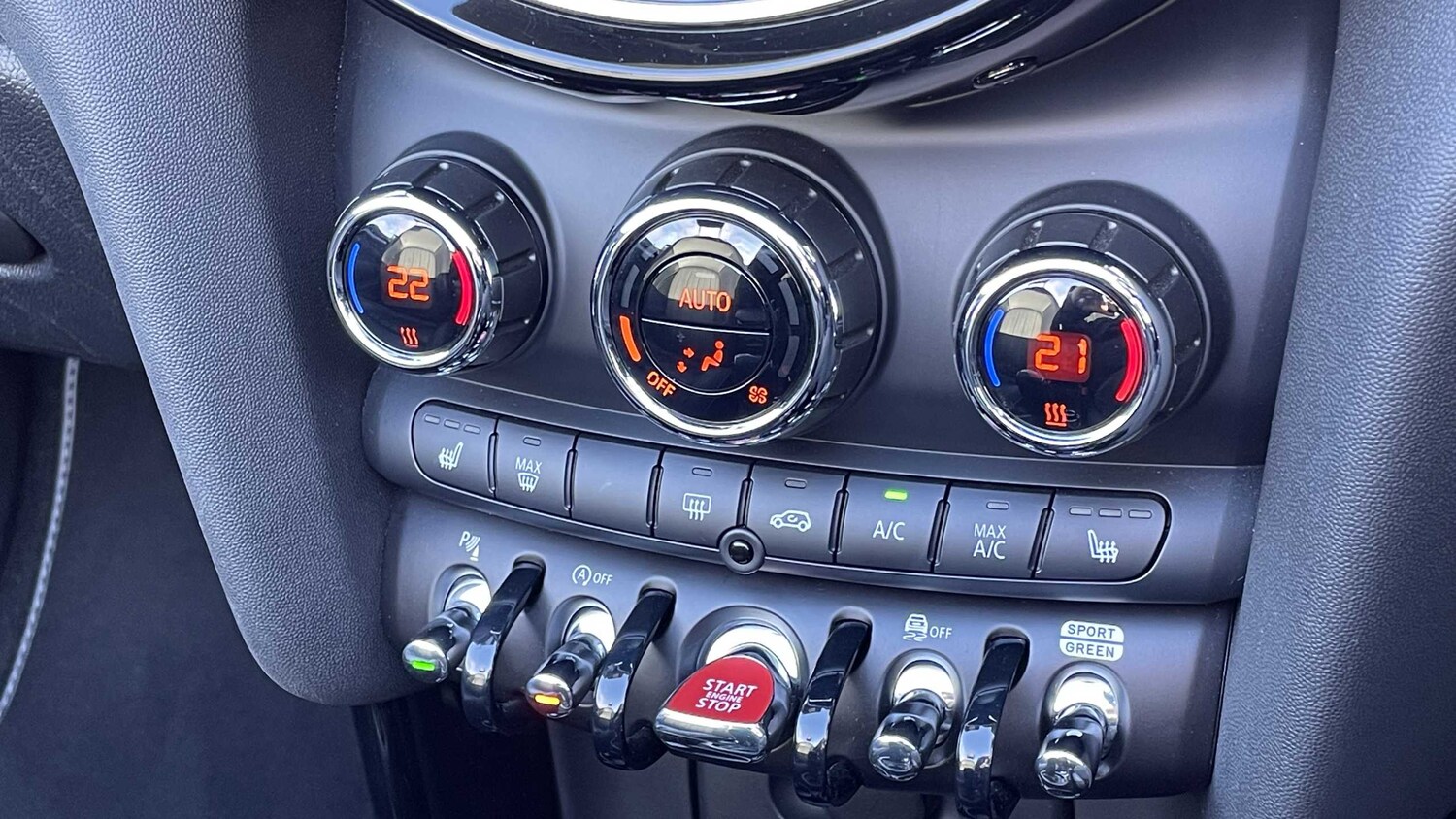 Used MINI Convertible 2021 for sale - 76373789: Photo 28