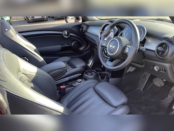 Used MINI Convertible 2021 for sale - 76373789: Photo