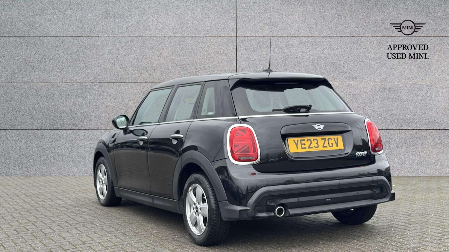 Used MINI Hatch 2023 for sale - 76774224: Photo 2