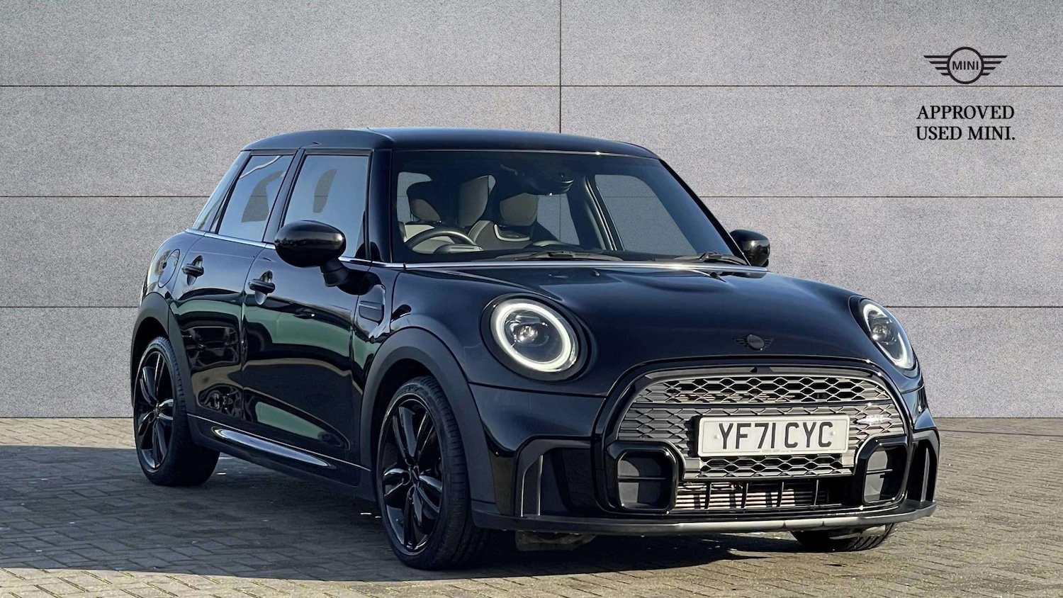 Used MINI Hatch 2021 for sale - 76718153: Photo 1