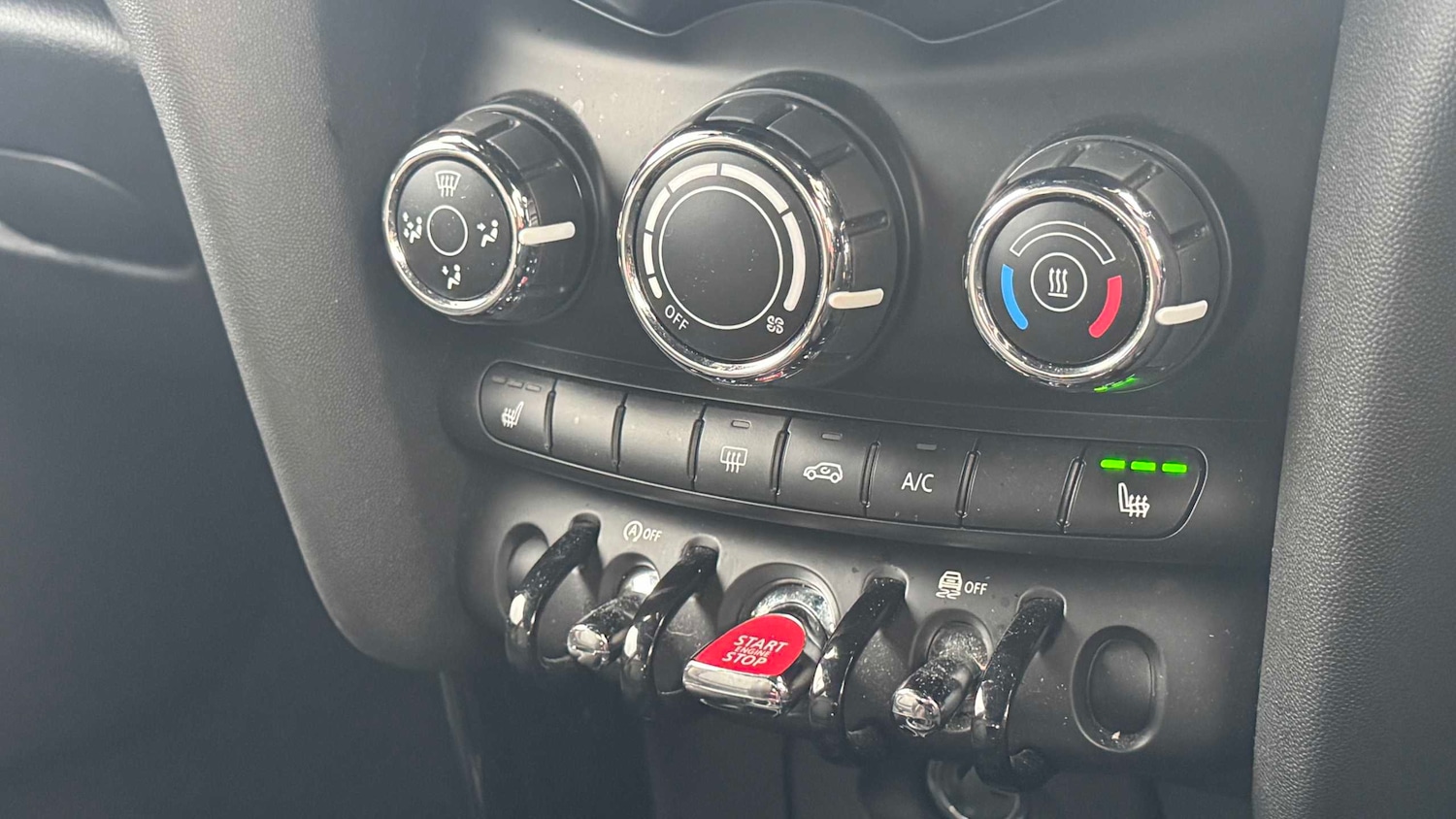 Used MINI Hatch 2018 for sale - 76624488: Photo 27