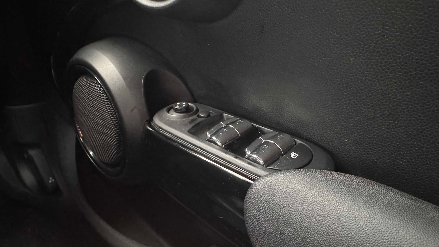 Used MINI Hatch 2018 for sale - 76624488: Photo 28