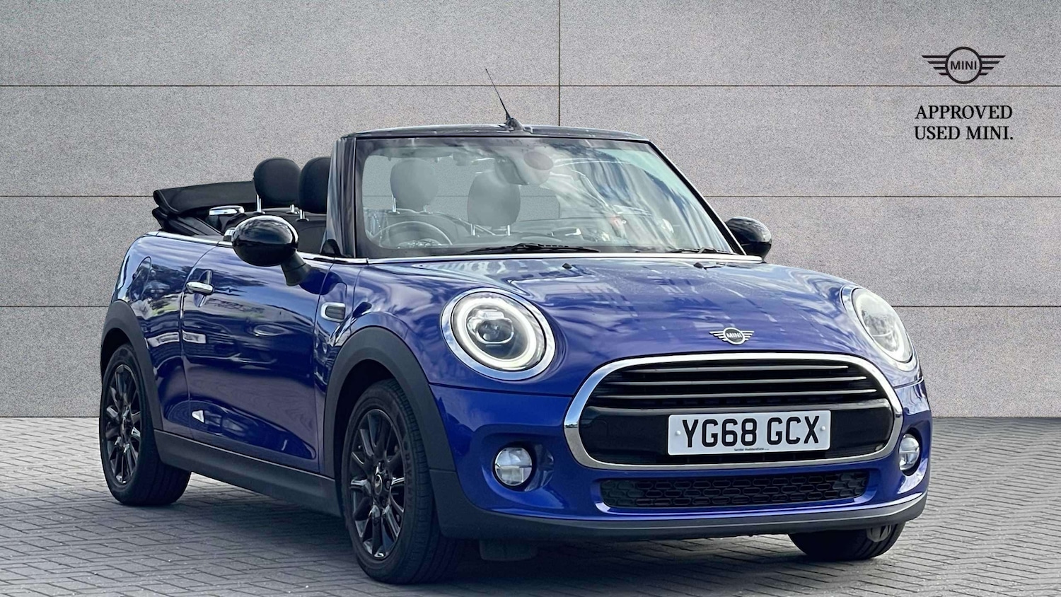 Used MINI Convertible 2018 for sale - 76088084: Photo 1