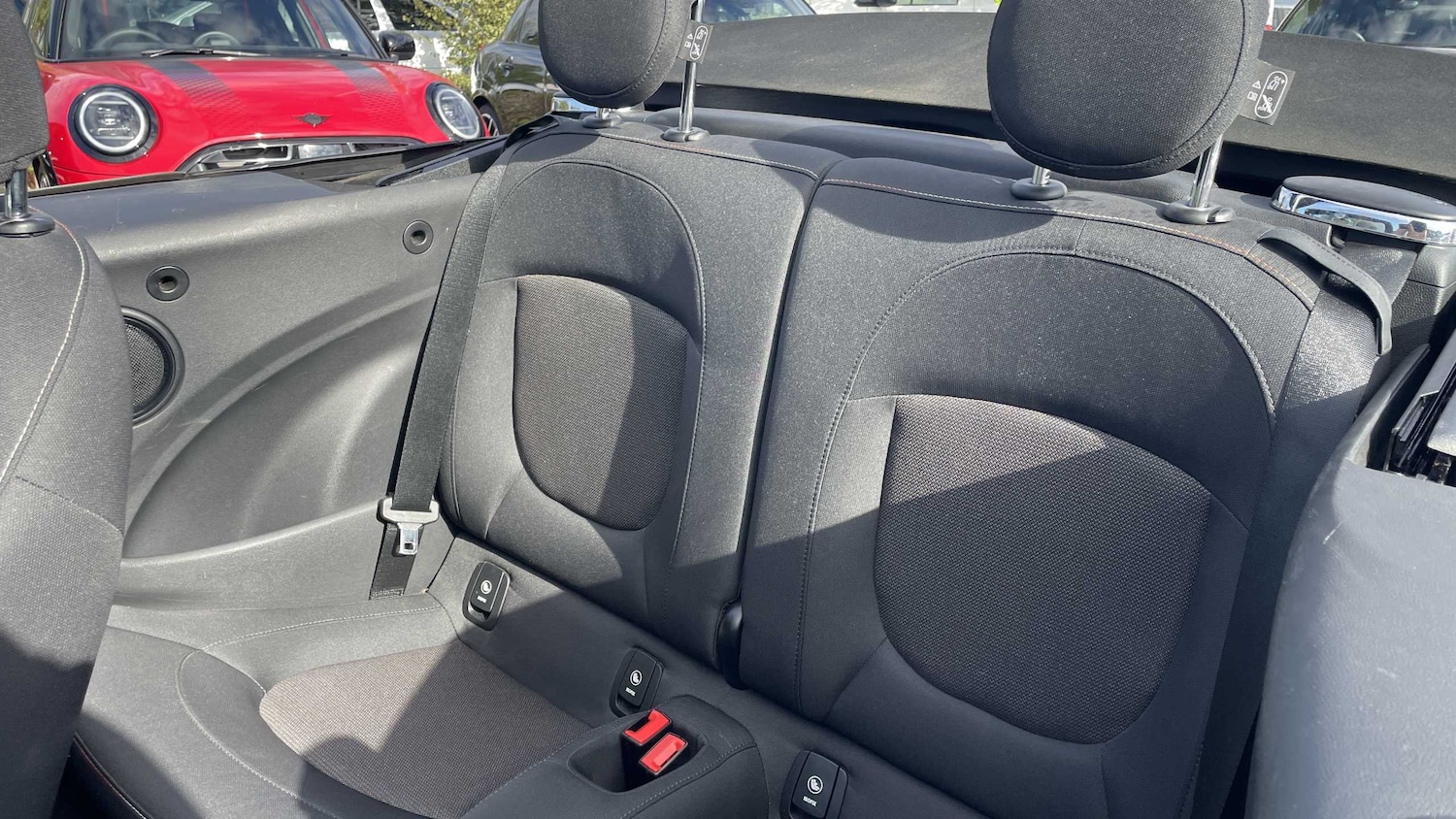 Used MINI Convertible 2018 for sale - 76088084: Photo 12