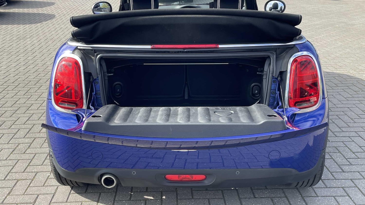 Used MINI Convertible 2018 for sale - 76088084: Photo 13