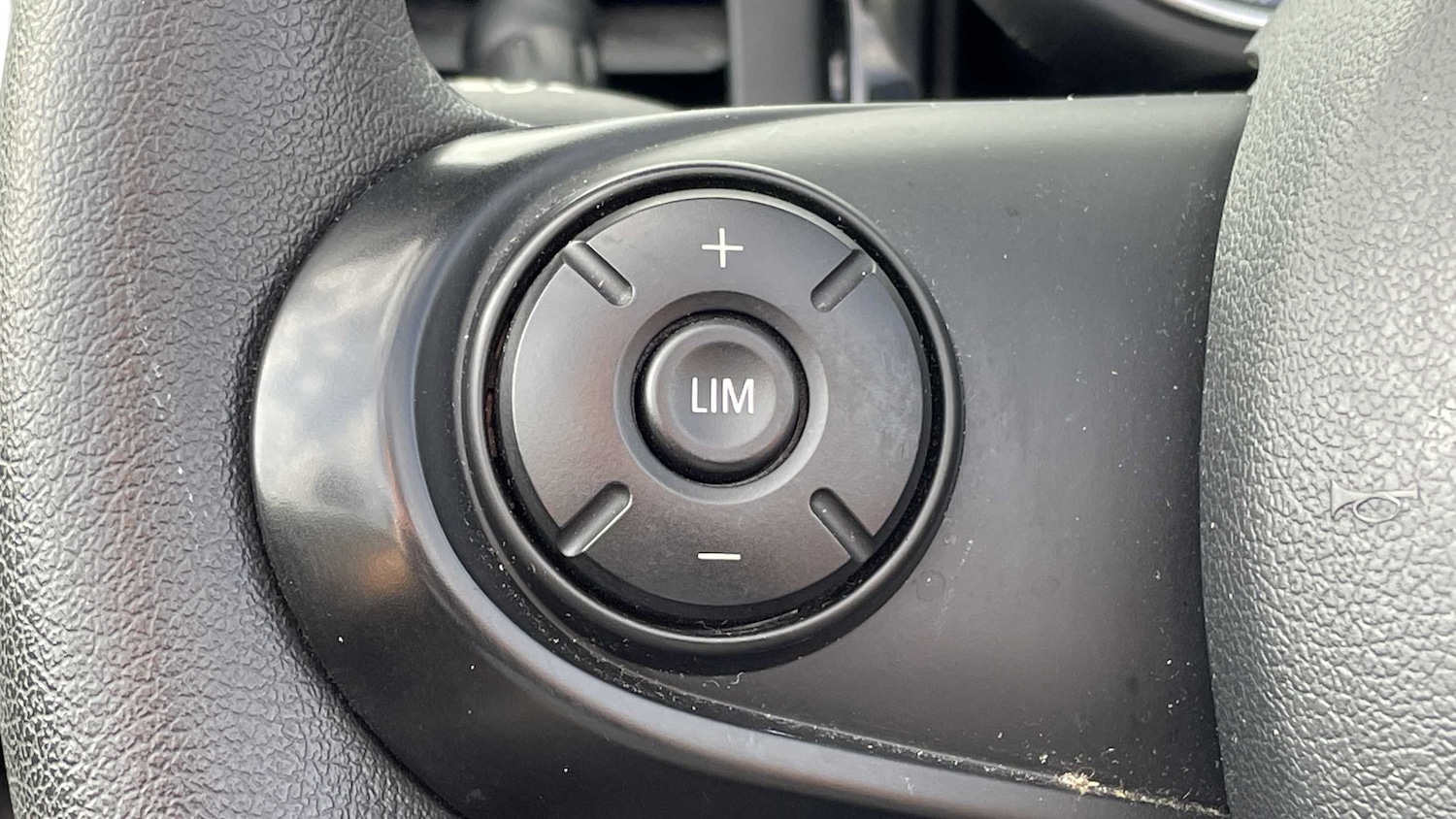 Used MINI Convertible 2018 for sale - 76088084: Photo 24