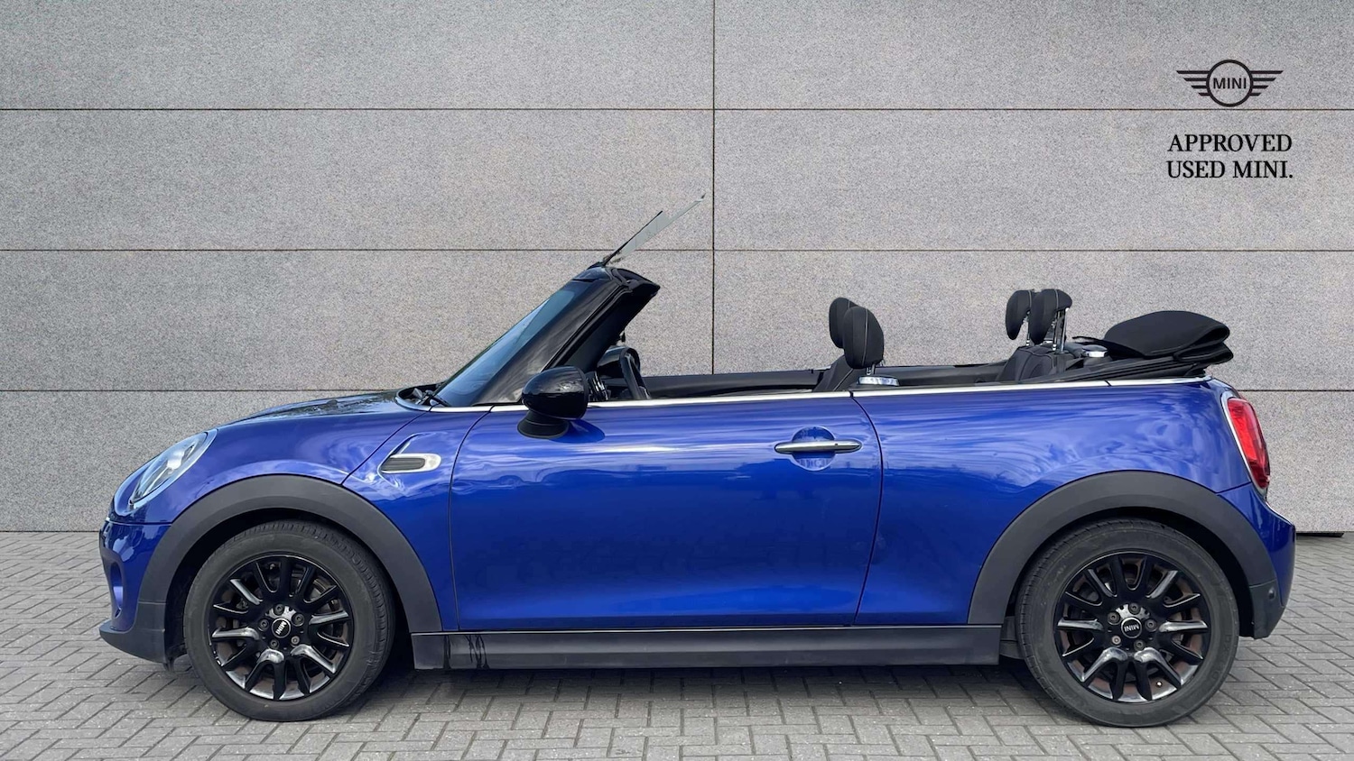 Used MINI Convertible 2018 for sale - 76088084: Photo 3
