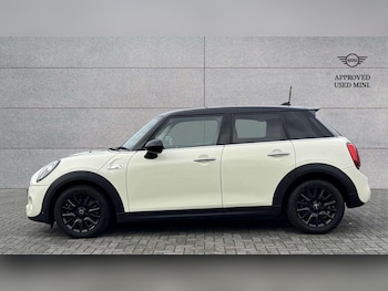 Used MINI Hatch 2019 for sale - 76435670: Photo