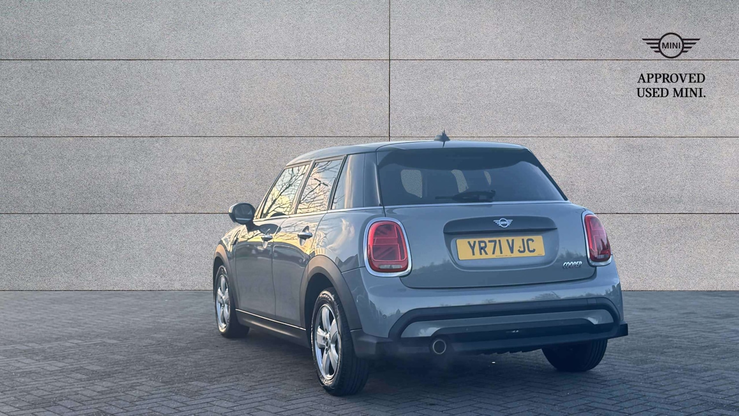 Used MINI Hatch 2021 for sale - 76789226: Photo 2