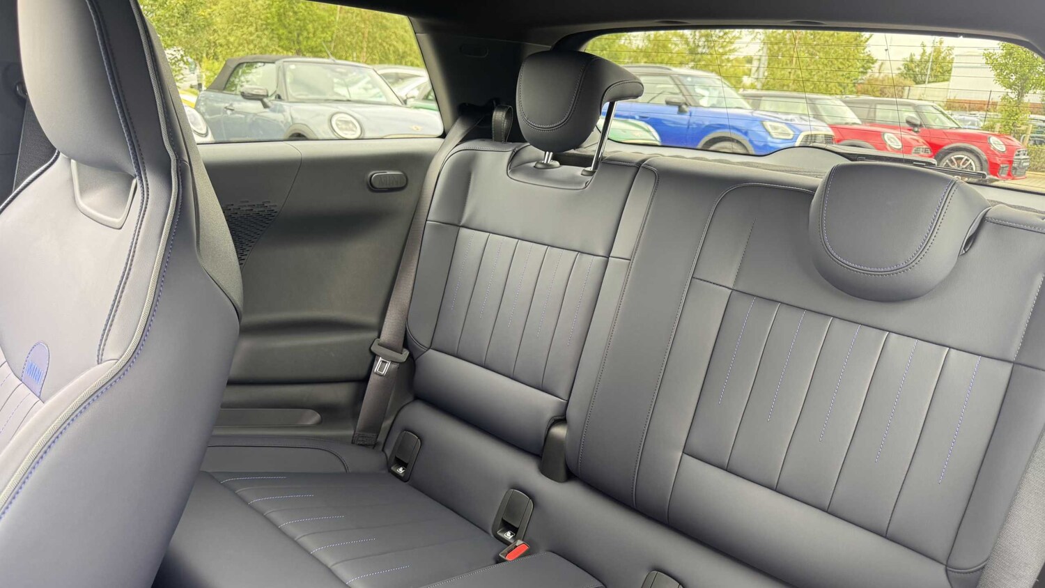 Used MINI Cooper 2024 for sale - 76205232: Photo 12