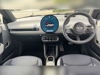 Used MINI Cooper 2024 for sale - 76205232: Photo 4