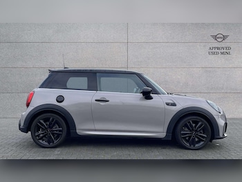 Used MINI Hatch 2022 for sale - 76460253: Photo