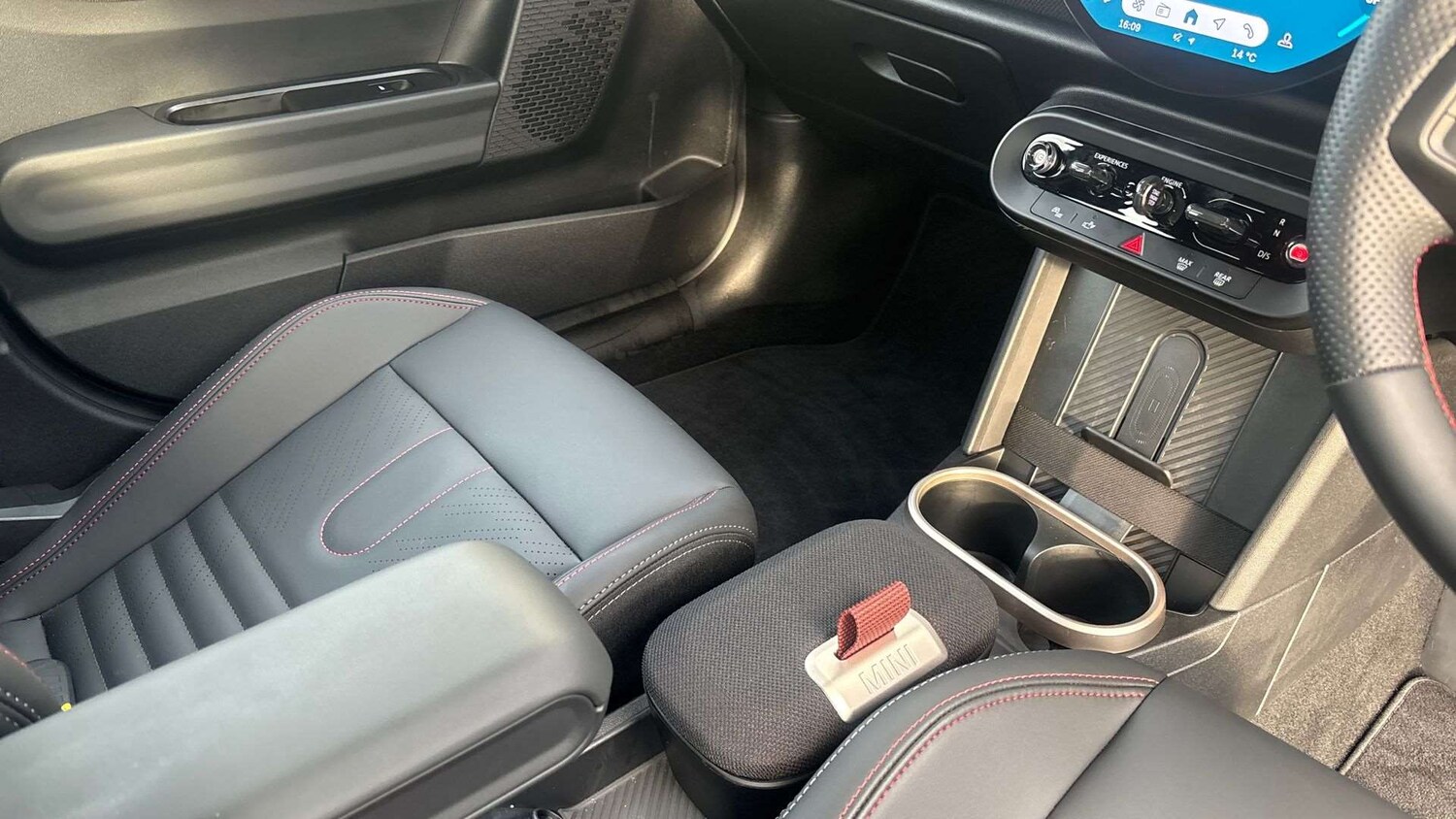 Used MINI Cooper 2025 for sale - 77928529: Photo 12