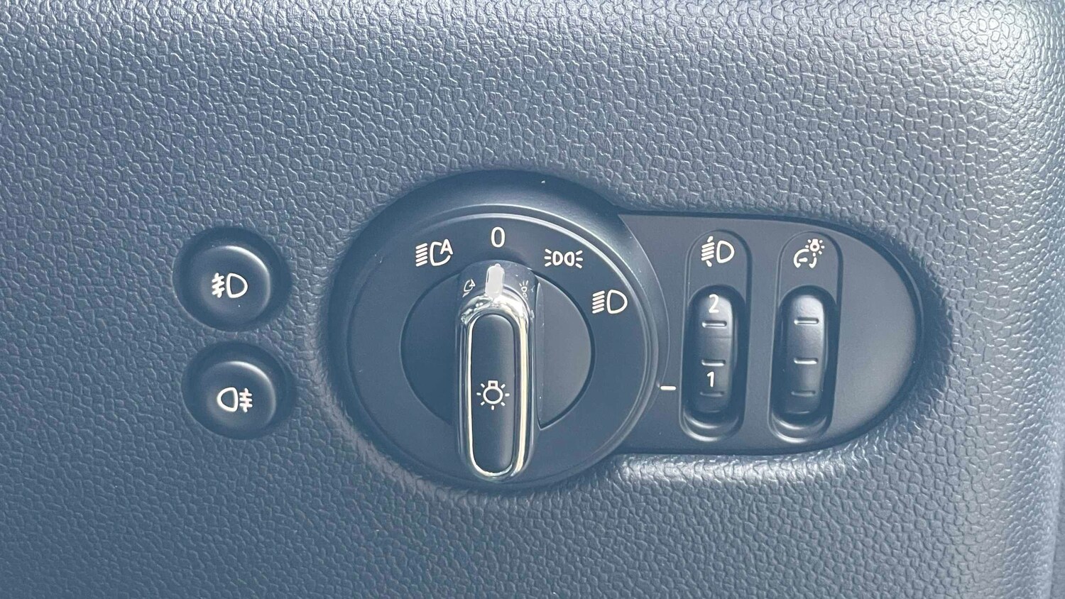 Used MINI Hatch 2019 for sale - 77886242: Photo 22