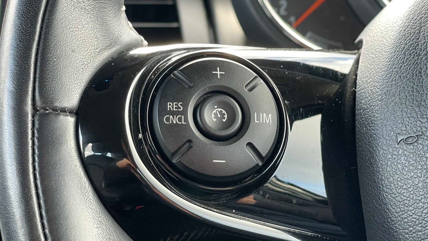 Used MINI Hatch 2019 for sale - 77886242: Photo 23