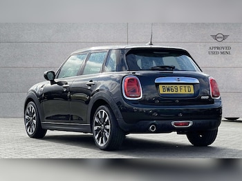 Used MINI Hatch 2019 for sale - 77886242: Photo