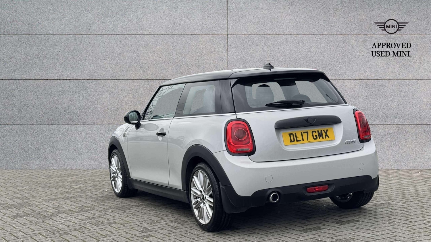 Used MINI Hatch for sale - 77601280: Photo 2