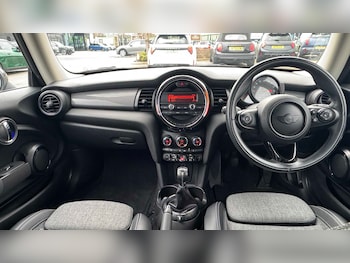 Used MINI Hatch 2017 for sale - 77601280: Photo