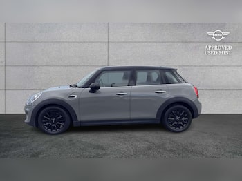 Used MINI Hatch 2019 for sale - 79864255: Photo