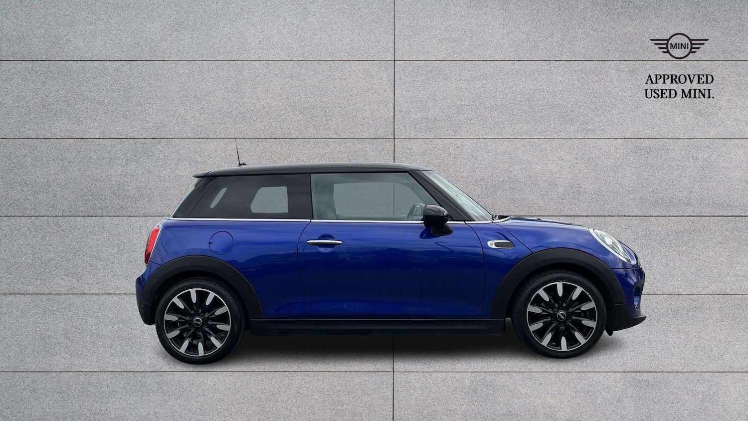 Used MINI Hatch 2018 for sale - 78076759: Photo 2