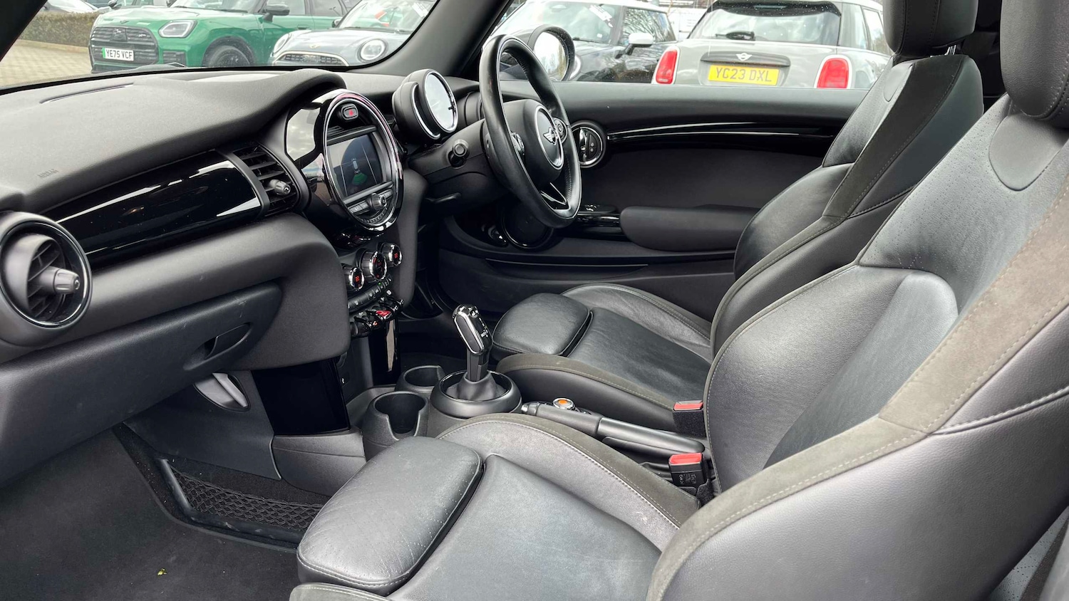 Used MINI Hatch 2018 for sale - 78076759: Photo 4