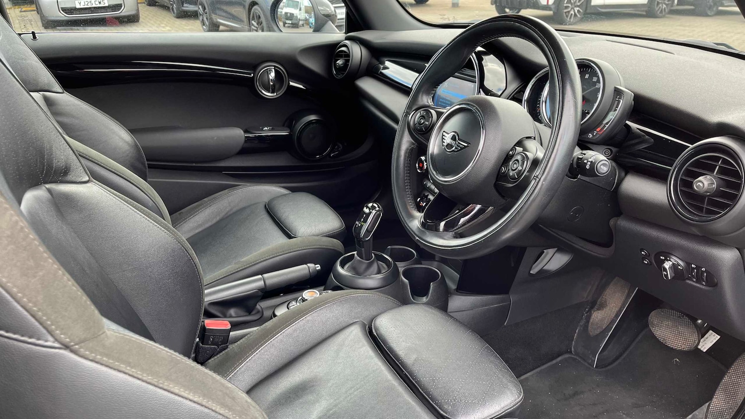 Used MINI Hatch 2018 for sale - 78076759: Photo 5