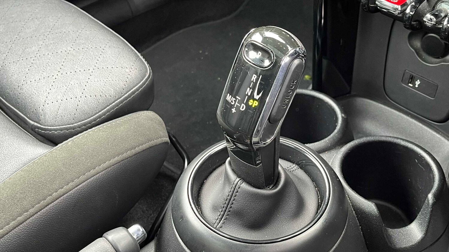 Used MINI Hatch 2018 for sale - 78076759: Photo 9