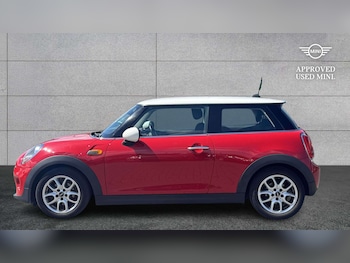 Used MINI Hatch 2018 for sale - 79096137: Photo