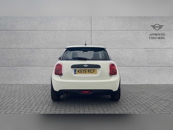 Used MINI Hatch 2019 for sale - 75535260: Photo