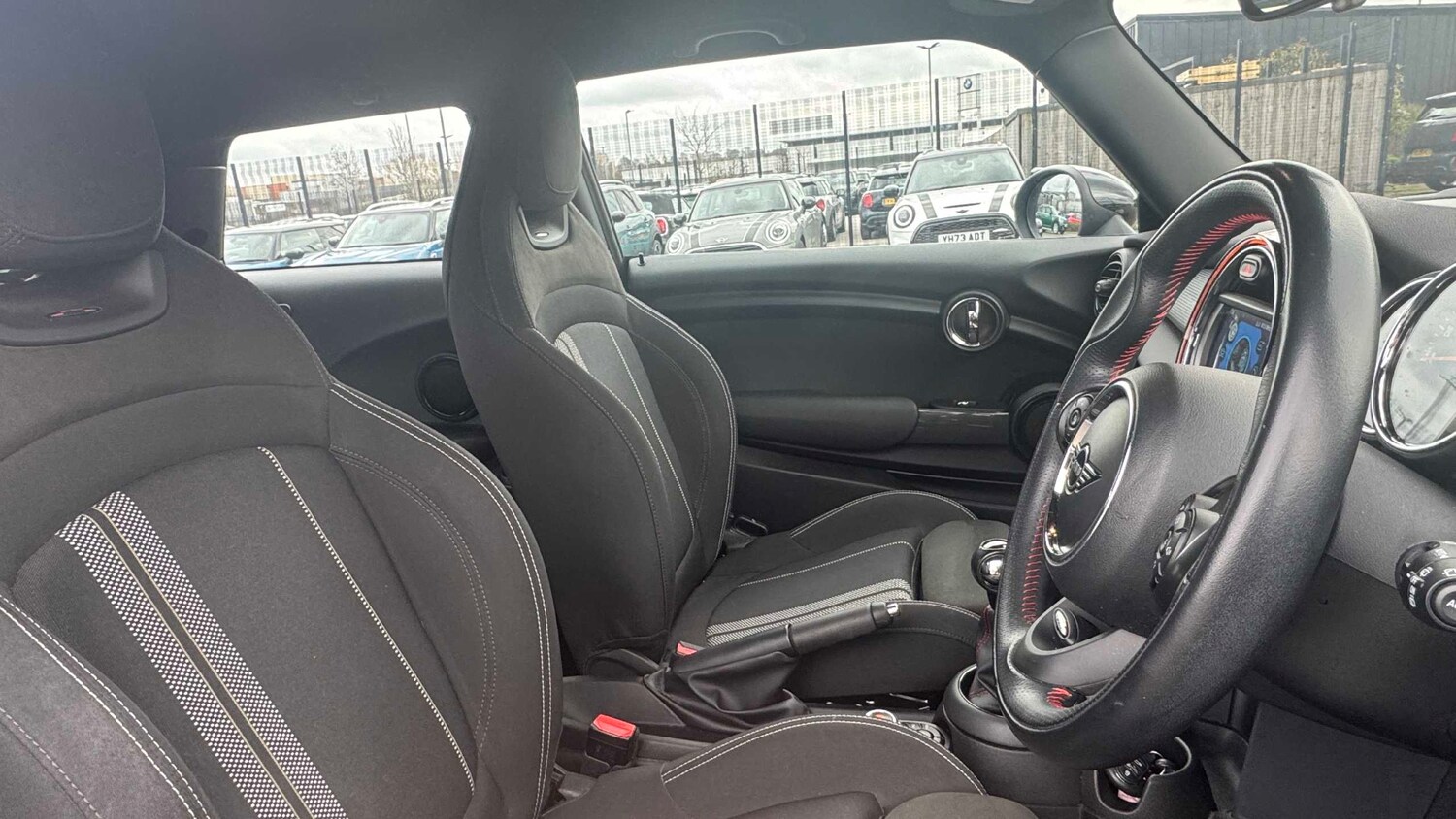 Used MINI Hatch 2019 for sale - 77601300: Photo 11