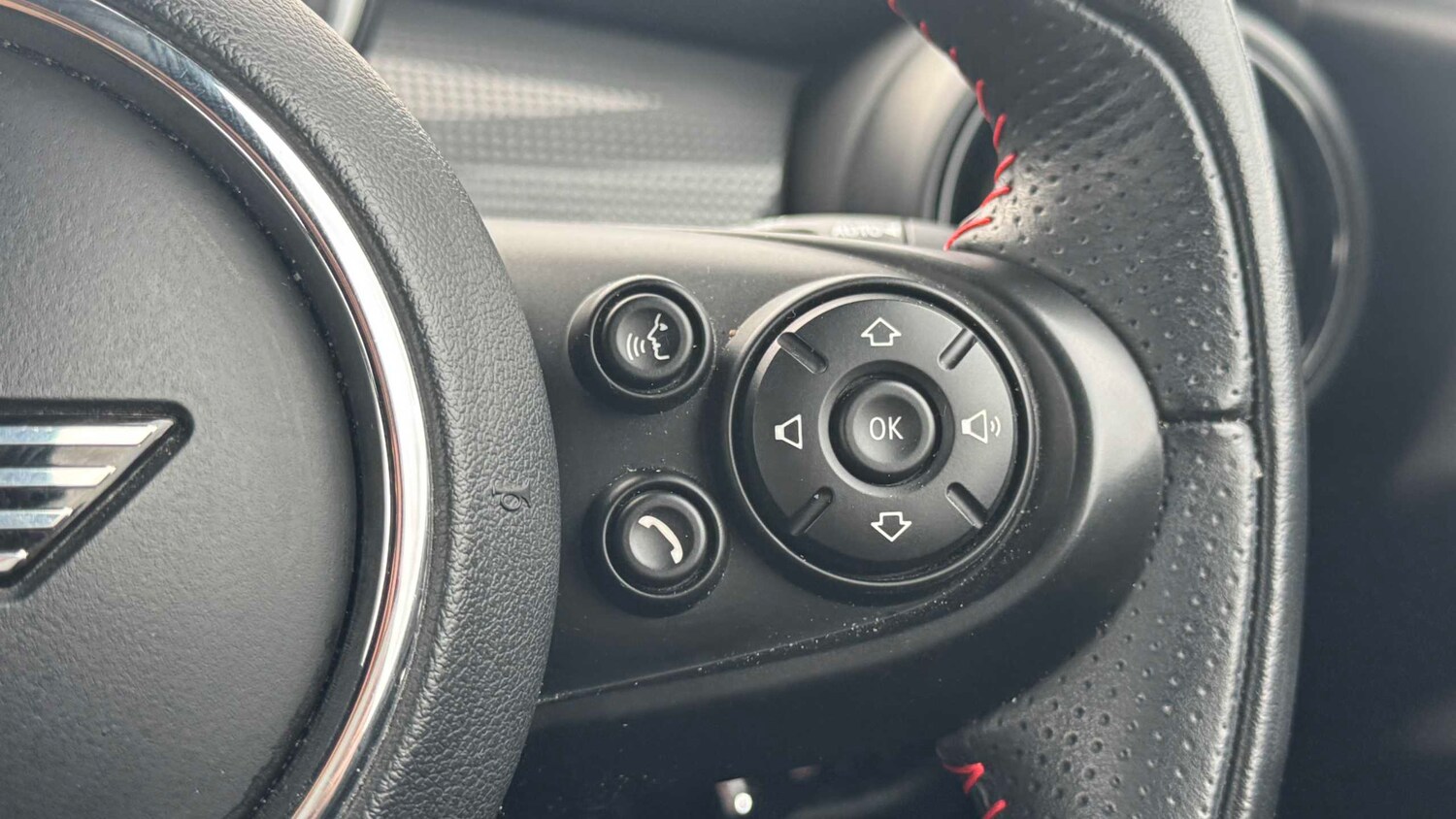 Used MINI Hatch 2019 for sale - 77601300: Photo 19