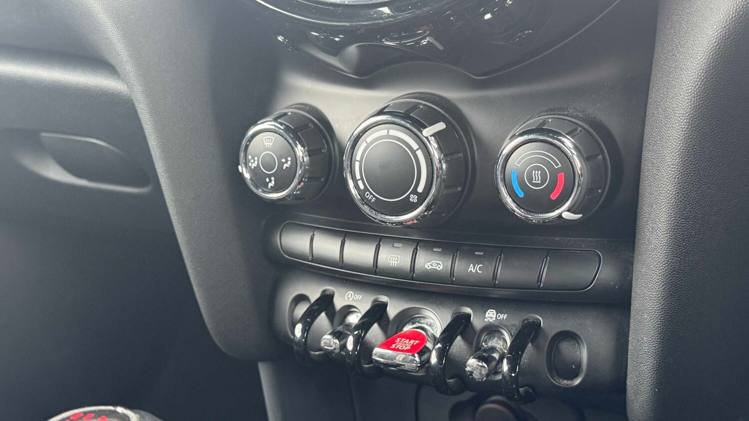 Used MINI Hatch 2019 for sale - 77601300: Photo 27