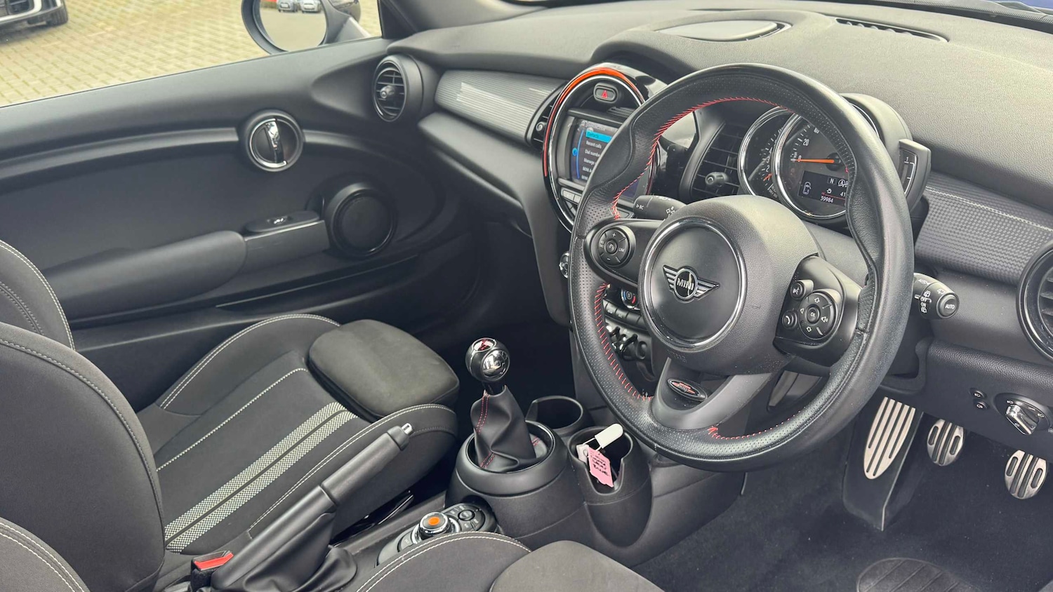 Used MINI Hatch 2019 for sale - 77601300: Photo 6