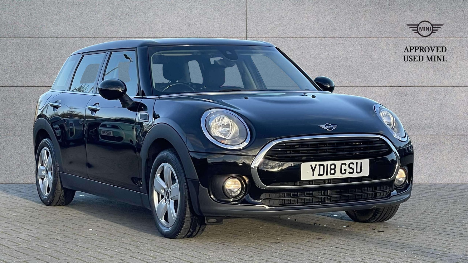 Used MINI Clubman 2018 for sale - 76610715: Photo 1