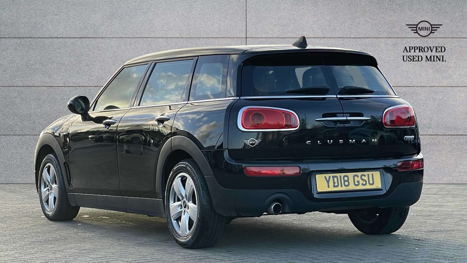 Used MINI Clubman 2018 for sale - 76610715: Photo 2
